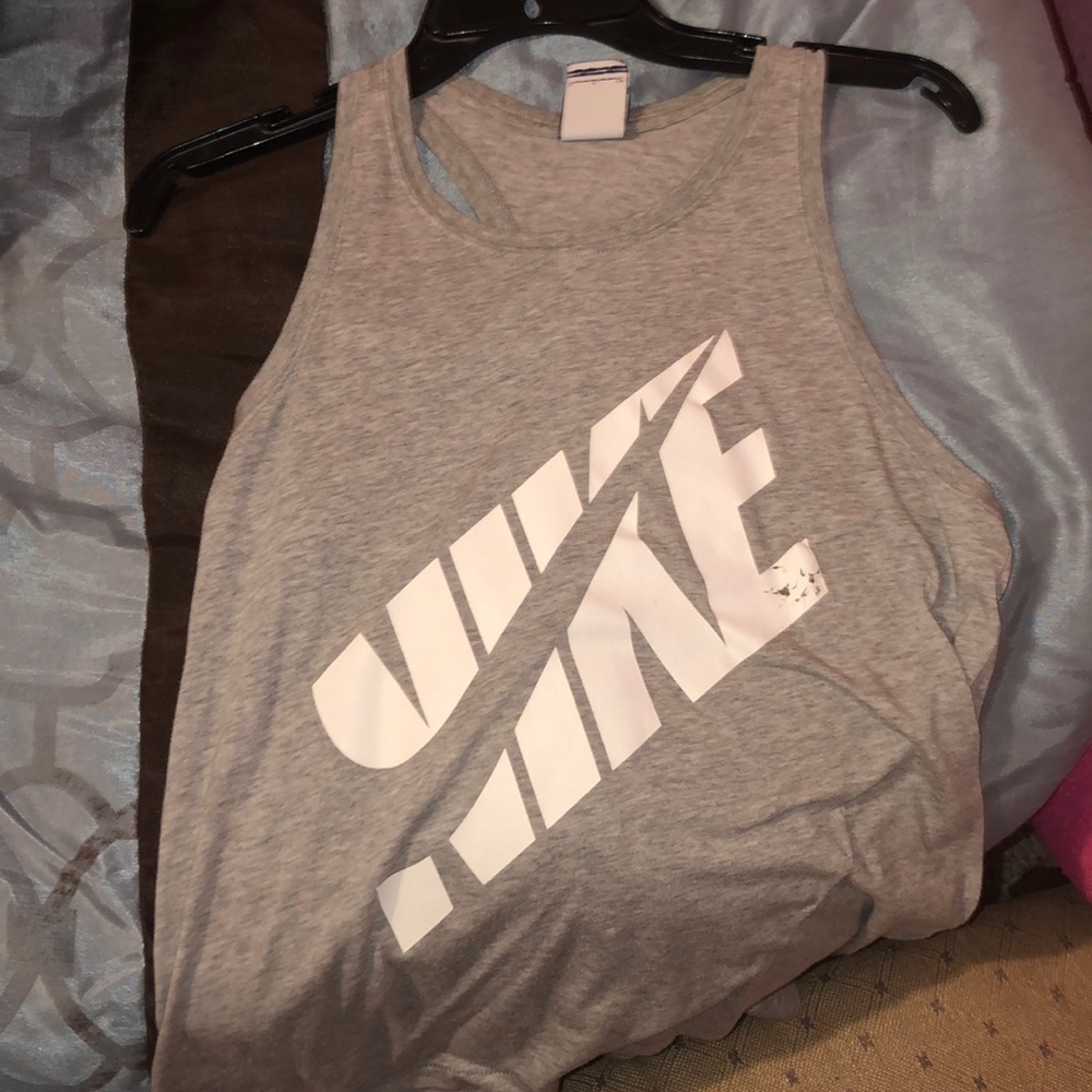 Nike tank top shirt